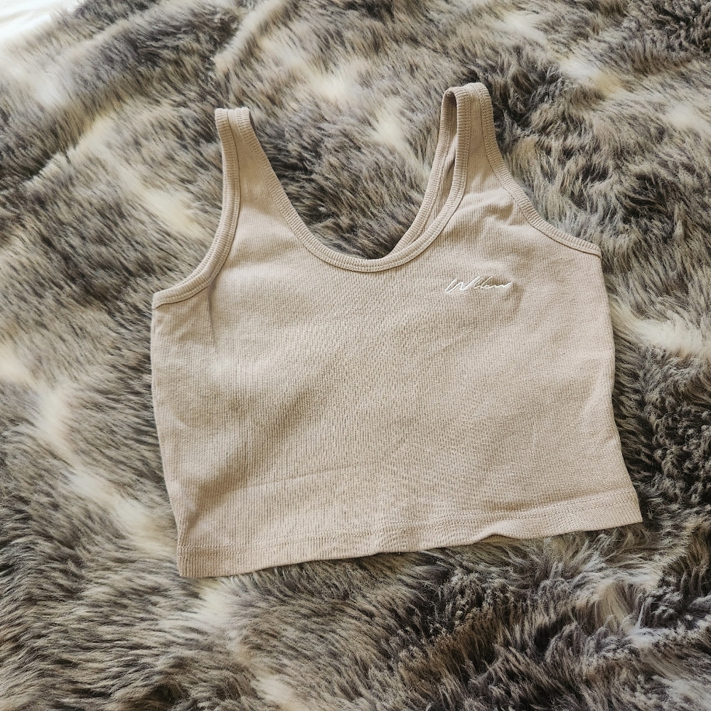 Wlkn beige crop top